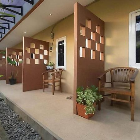 Hotel Reddoorz Near Rs Mitra Keluarga Depok Exterior foto